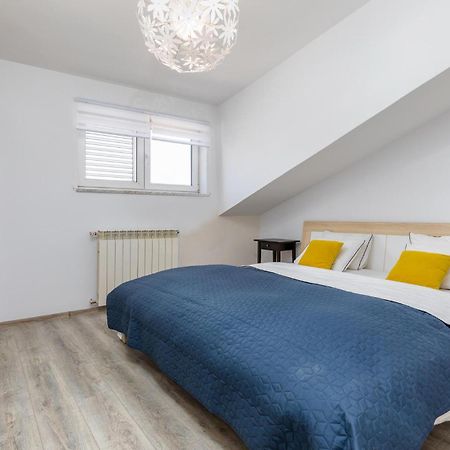 Awesome Apartment In Pula With Wifi エクステリア 写真