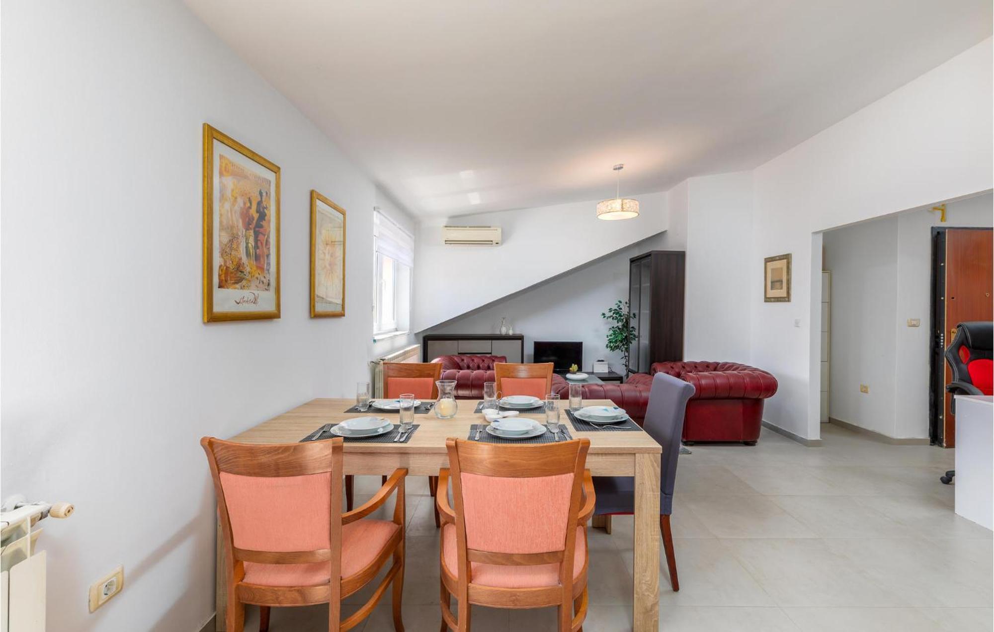 Awesome Apartment In Pula With Wifi エクステリア 写真