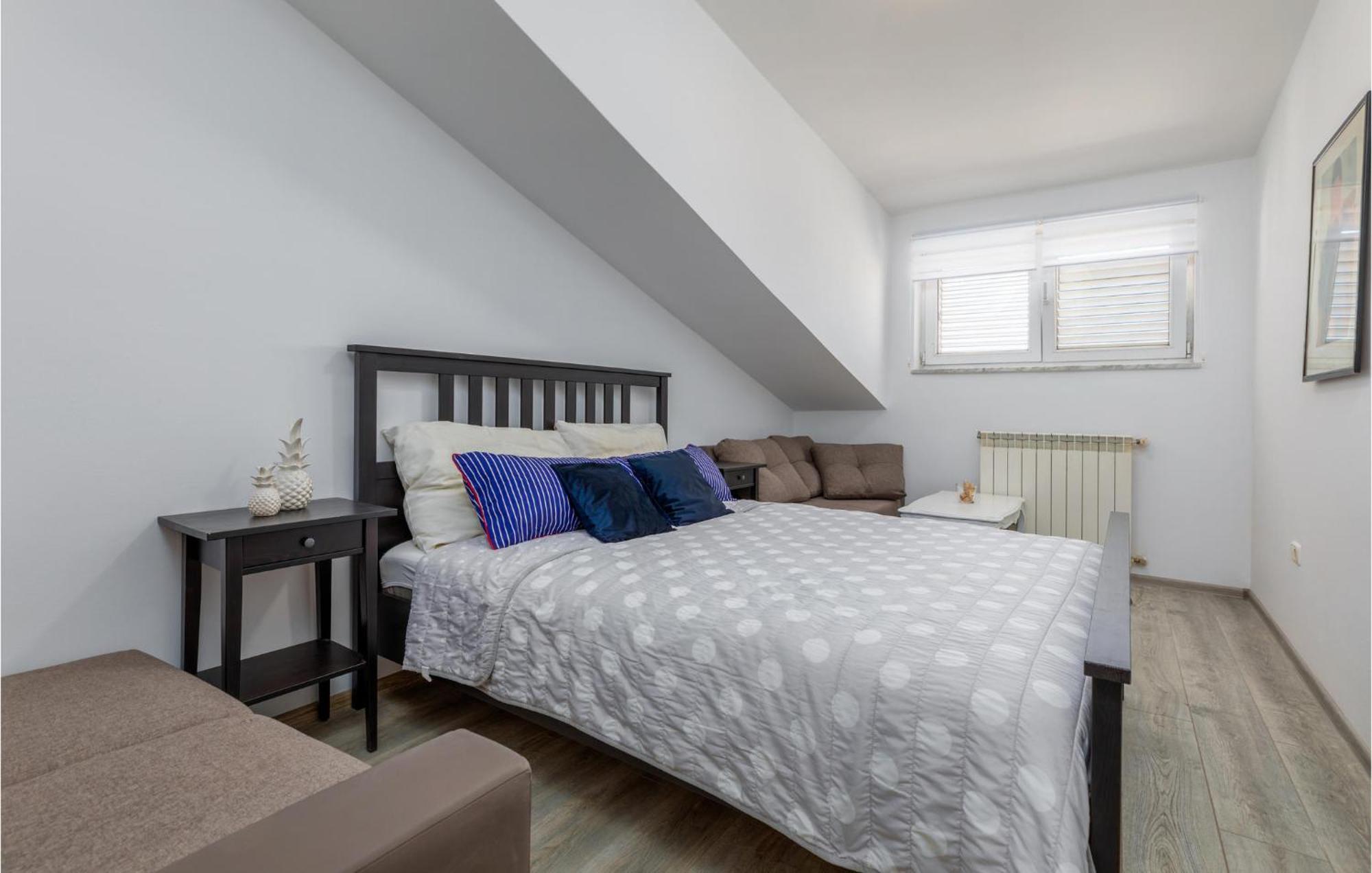 Awesome Apartment In Pula With Wifi エクステリア 写真