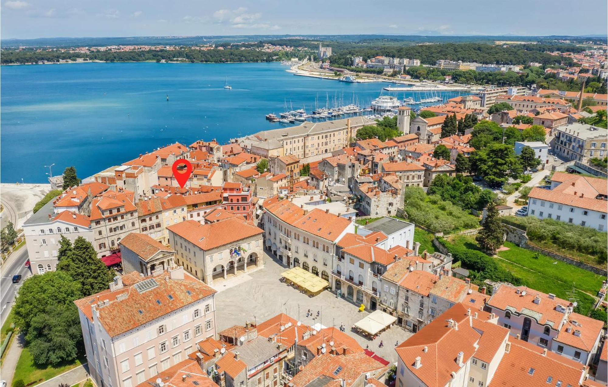 Awesome Apartment In Pula With Wifi エクステリア 写真