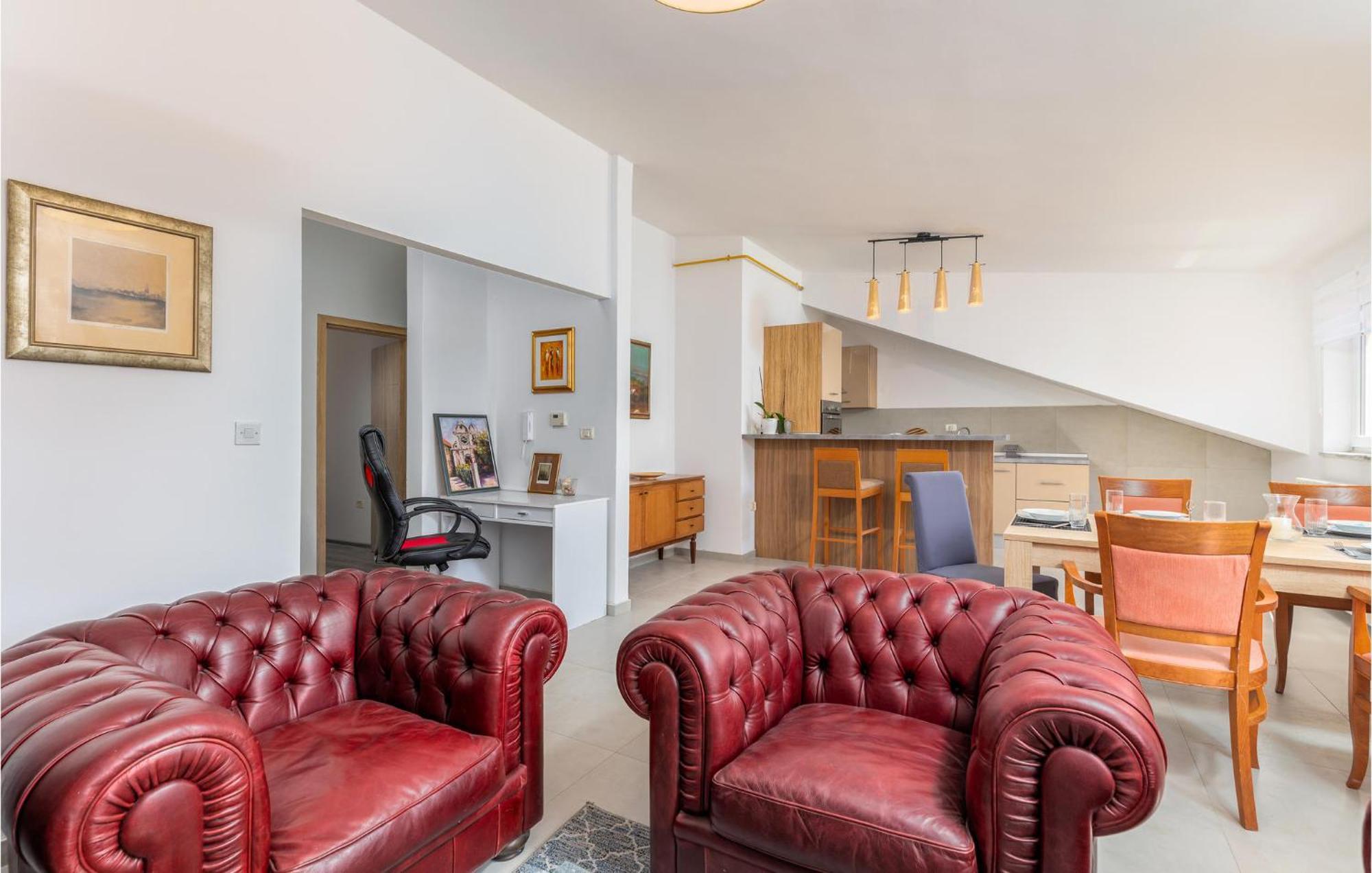 Awesome Apartment In Pula With Wifi エクステリア 写真